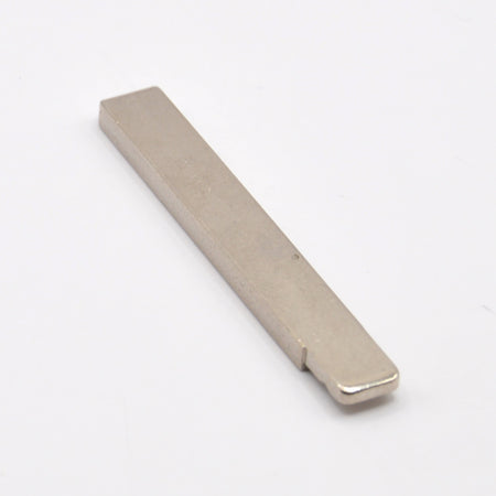 HU100 flip key blade for KEYDIY and Xhorse remotes, showing the mounting end