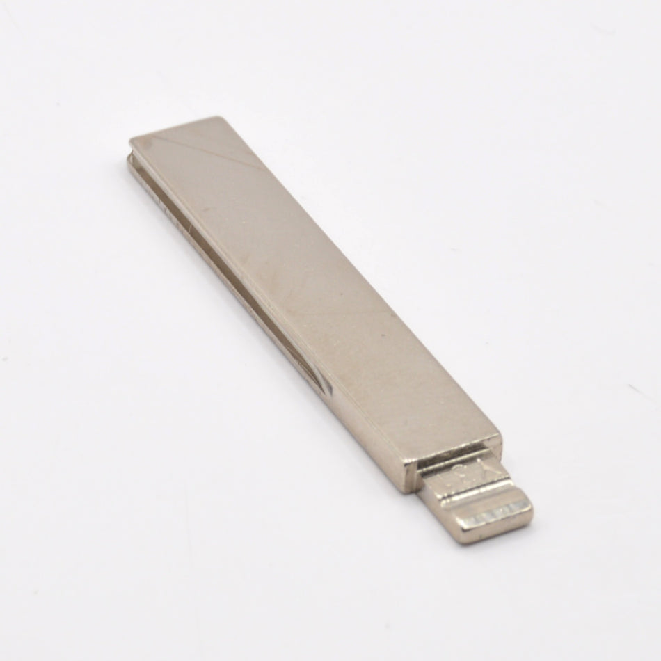 HU83 flip key blade for KEYDIY and Xhorse remotes, uncut, front view