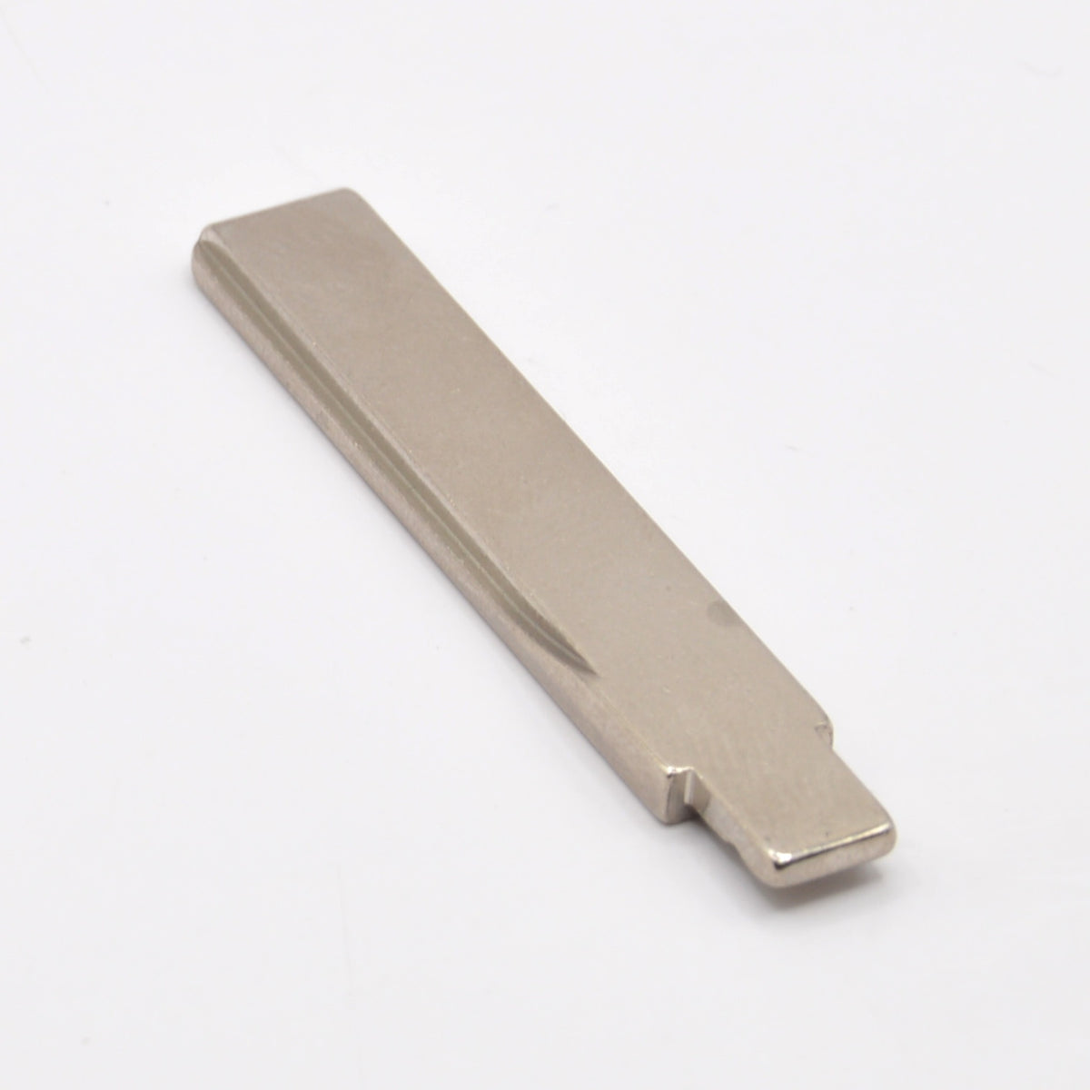 HU92 flip key blade for KEYDIY and Xhorse remotes, showing the mounting end