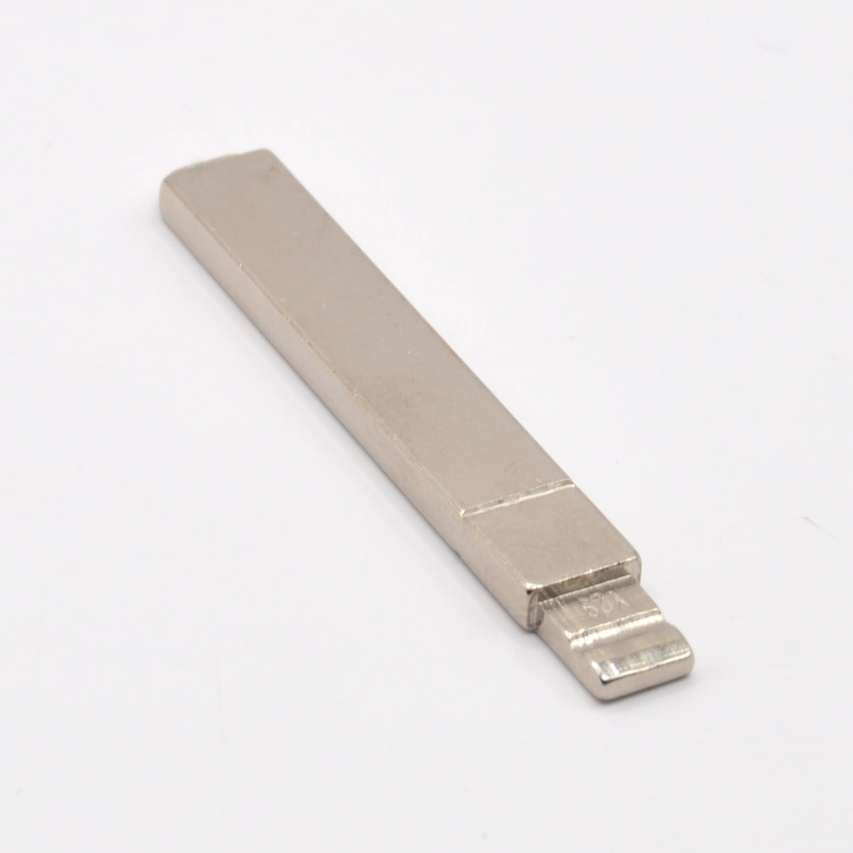 VA2 / VA6 flip key blade for KEYDIY and Xhorse remotes, uncut, front view
