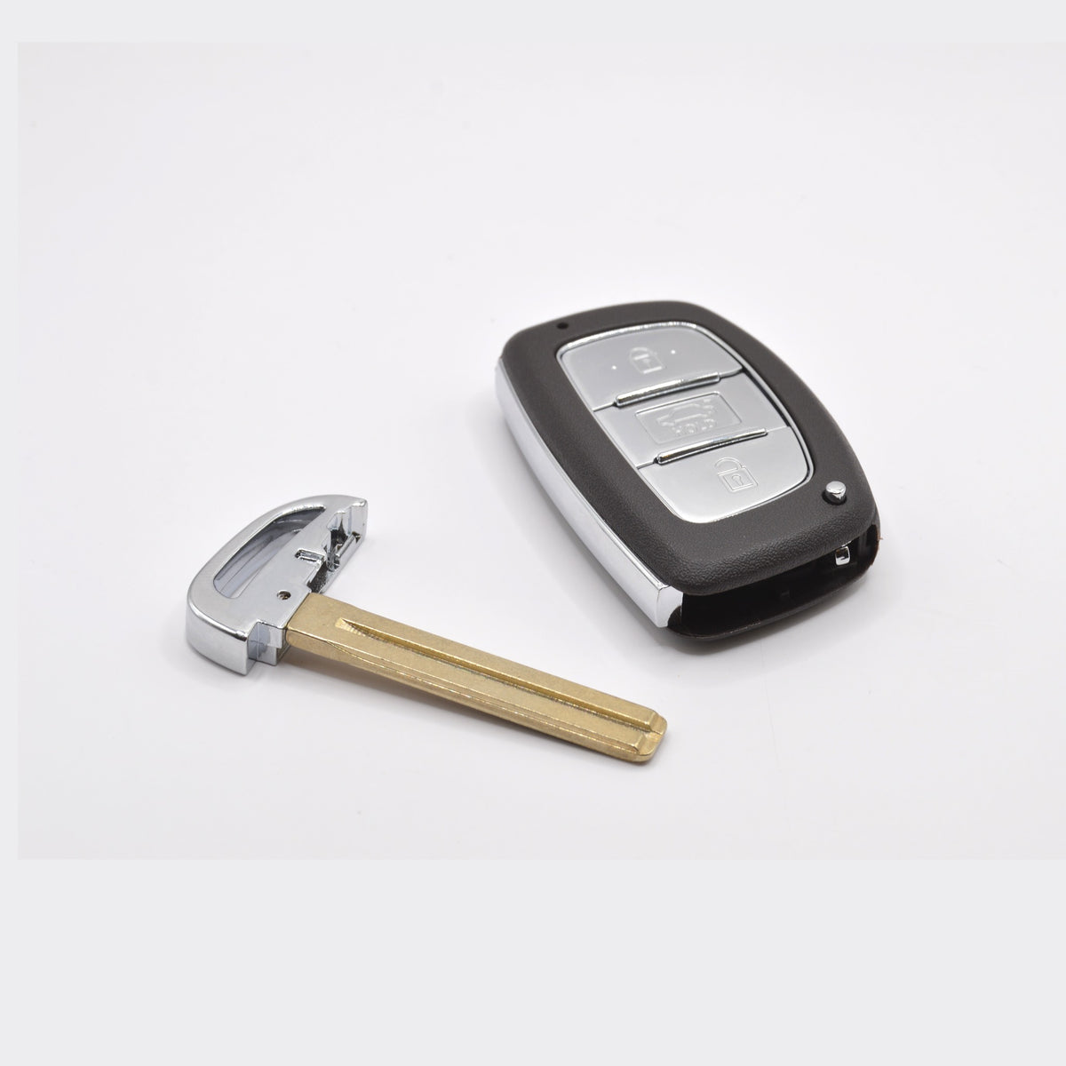 Hyundai Tucson smart key case with emergency key blade